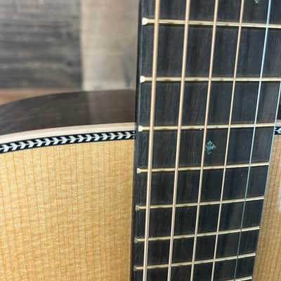 Martin D-28 Modern Deluxe Sitka Spruce / Rosewood Dreadnought Natural #137 image 3