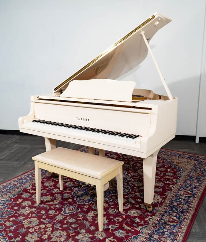 Yamaha GH1 Grand Piano | Satin White | SN: B5888310 | Used image 1