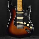 Fender Vintera II '70s Stratocaster 3-Color Sunburst Maple Fingerboard