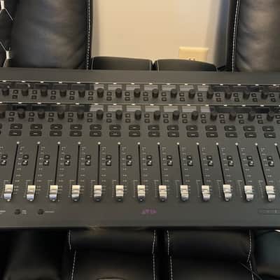 Avid S3 16-Fader Pro Tools Control Surface 2010s - Black image 1