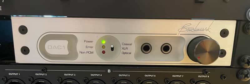 Benchmark DAC1 2-Channel 24-Bit 192kHz D/A Converter 2010s - Silver image 1