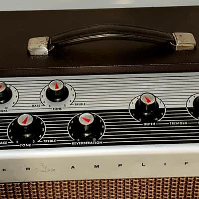 Gibson GA-30RVT Invader 25-Watt 12"/10" Guitar Combo 1962 - 1967 - Black image 4