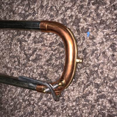 Vintage 1957 Getzen Super Deluxe Bb Tenor Trombone with mouth piece and hardshell case image 11