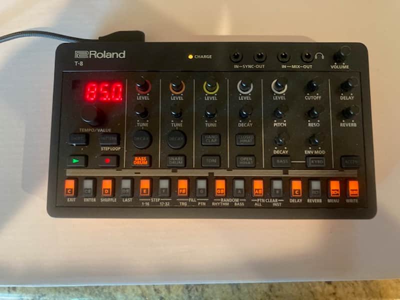 Roland T-8 AIRA Compact Beat Machine 2022 - Present - Black image 1
