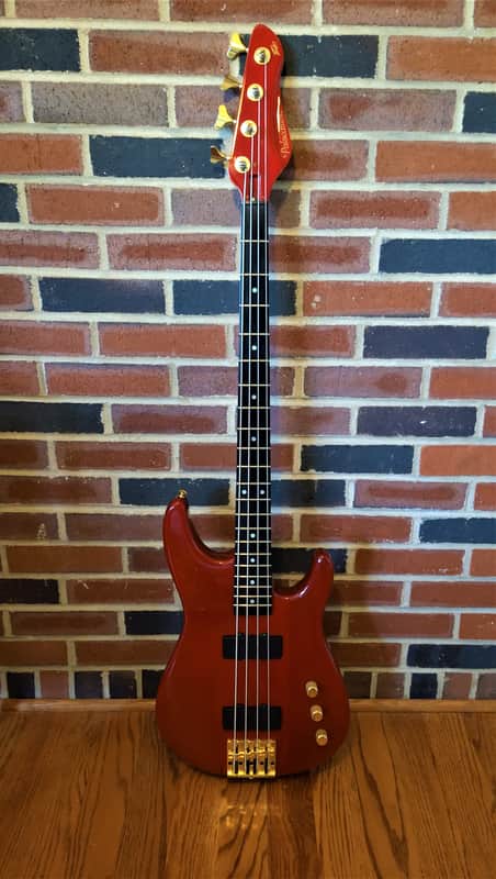 1992-vintage USA-made Peavey Palaedium bass guitar image 1