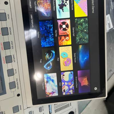 Akai MPC X Special Edition Standalone Sampler / Sequencer 2023 - Present - Grey image 9