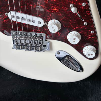 2017 Fender Mexican Standard Stratocaster, Arctic White, Custom Shop pickups, hard case, MINT CONDITION image 3