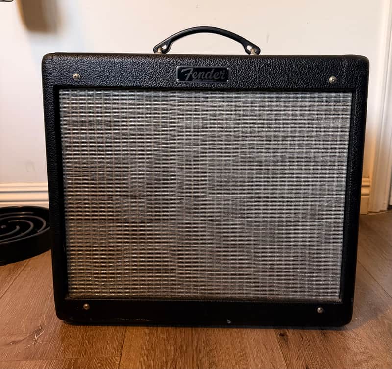 Fender Blues Junior III 15-Watt 1x12