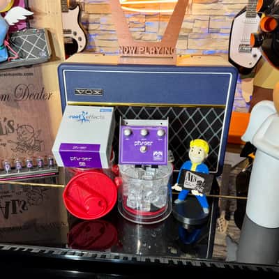 Palmer PHASHER PEPHAS ( New Old Stock) - Purple image 4