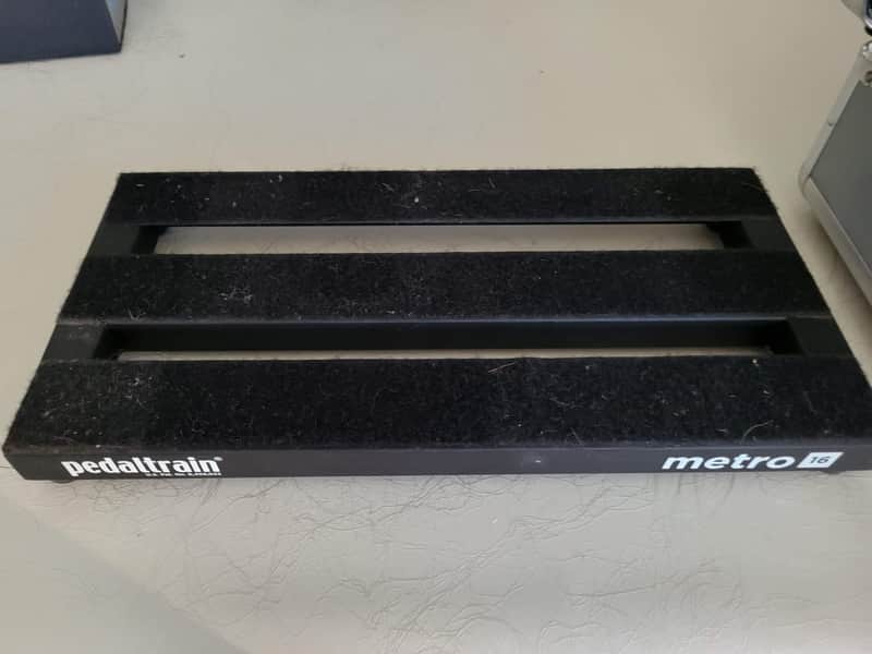 PedalTrain Metro 16 HC Pedalboard + Hard Case image 1