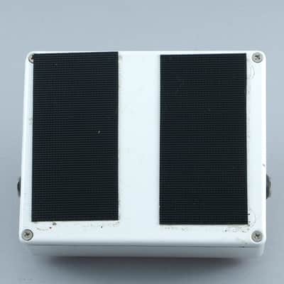 Electro-Harmonix POG2 Octave Guitar Effects Pedal P-30601 image 2