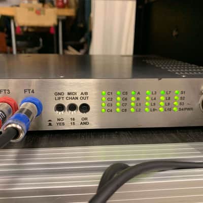 Axess Electronics RX1 MIDI controlled effects router/switcher image 6