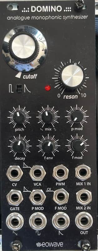 Eowave Domino Full 303 acid Synth Voice eurorack black panel image 1