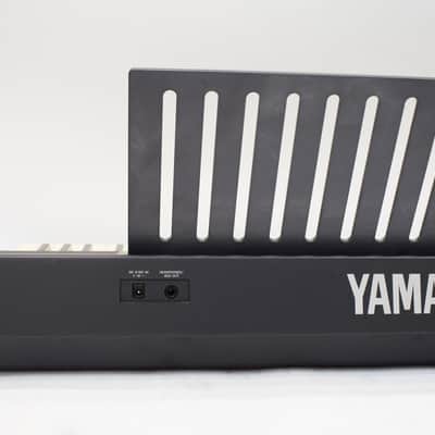Yamaha PSR-150 61-Key Electronic Keyboard image 7