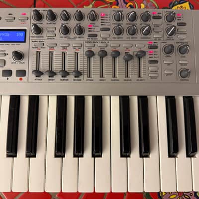 Novation X-Station 61-Key 8-Voice Synthesizer with USB Interface 2004 - Silver image 4