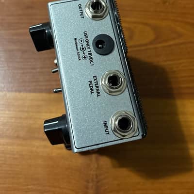 Fulltone CS-MDV MkII Custom Shop Mini Deja Vibe MkII 2010s - Silver image 5