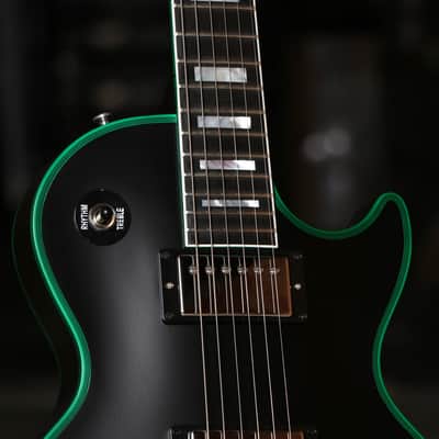 Gibson Les Paul Custom - Solid Body Electric Guitar Satin Black Green Widow image 4