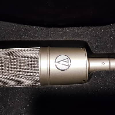 Audio-Technica AT4047/SV Large-Diaphragm Side-Address Cardioid Condenser Microphone 2010s - Silver image 3