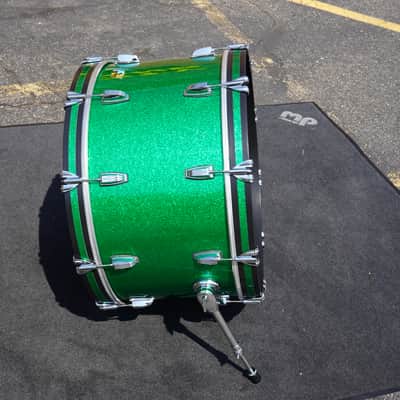 Ludwig USA Big 26'' Classic Maple Series 14x26" No-Mount Bass Drum - Green Sparkle Wrap image 2
