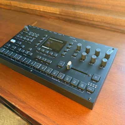 Elektron Octatrack MkII Anniversary Edition Dynamic 8-Track Performance Sampler 2020 - Black image 2