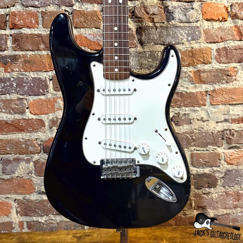 Fender Stratocaster *MIM* Electric Guitar (1990s - Black) image 1