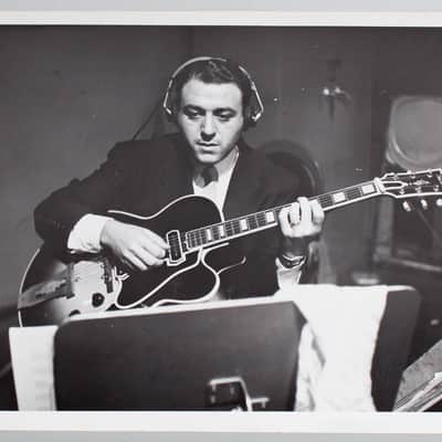 Gibson  L-5P built for Charlie Christian later owned and used by Tony Mottola Arch Top Hollow Body Electric Guitar (1940), ser. #96515, black hard shell case. image 7
