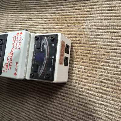Boss TU-2 Chromatic Tuner (Dark Gray Label) 1998 - 2009 - White image 3