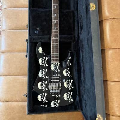 ESP M-1 Custom 1992 - Skulls image 6
