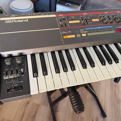 Roland Juno-106 Serviced image 20
