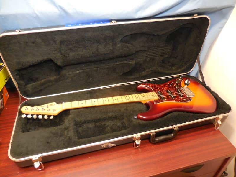 G&L Legacy Strat 3-bolt neck 1996 - Sunburst w/ HSC image 1