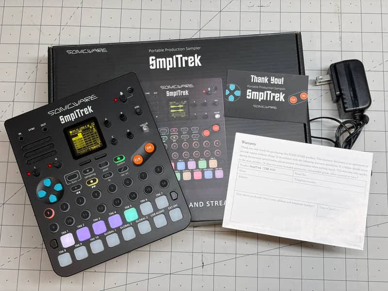 DJ機材 SmplTrek SONICWARE Amazon.com: Sonicware SmplTrek [Portable Production Sampler