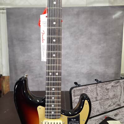 Fender American Ultra II Stratocaster HSS with Ebony Fretboard 2024 - Present - Ultraburst image 4