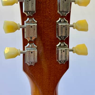 Gibson Les Paul Traditional P-90 Bigsby 2014 - Goldtop image 8