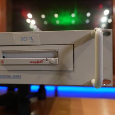 Digital Audio Concepts SCSI CD-ROM & Iomega Jaz Drive - for AKAI S-series samplers 2002 - White image 2