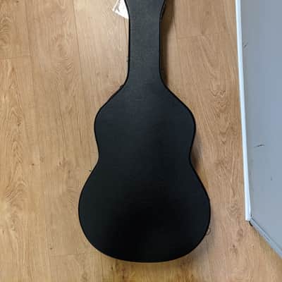 Yamaha G-225 Natural Classical Guitar With Hard Shell Case image 4