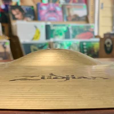 Zildjian New Beat 14” Hi Hat Set - VG Condition - 974/1424 Grams image 7