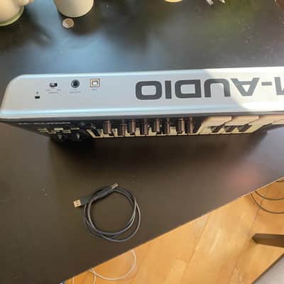 M-Audio Oxygen 25 MKV MIDI Keyboard Controller 2021 - Present - Black image 5
