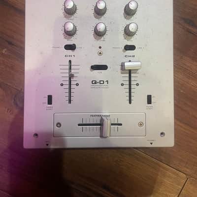 American Audio Q-D1 Mixer (NO Adaptor) image 1