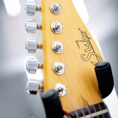 Suhr Classic S Antique SSS Vintage Yellow image 9