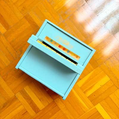 Mysterious Antique Sky Blue Wooden 8-Keys Upright Mini Toy Piano probably made in Italy in 1950s! Read the full ad! Bild 4
