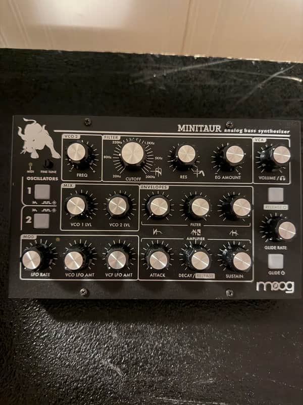 Moog Minitaur Rev2 TBP002 2012 - Present - Black image 1