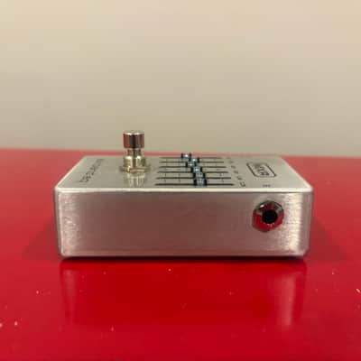 MXR M109S Six Band EQ 2016 - Present - Silver image 2