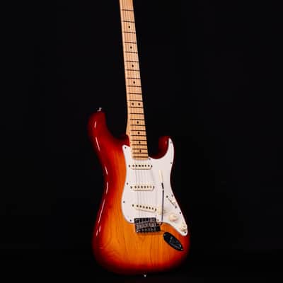 Fender American Professional Stratocaster Sienna Sunburst w/ HSC, 2016 - USED image 10