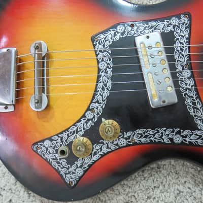 Vintage 1960s Teisco Audition Sunburst Guitar 1 Pick Up Gold Foil Small Body image 4