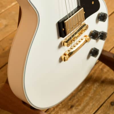 Gibson Custom Les Paul Custom w/Ebony Fingerboard Gloss | Alpine White image 6