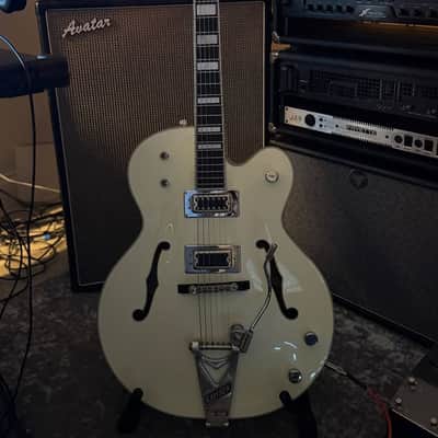 Gretsch G7593T Billy Duffy White Falcon - White image 1