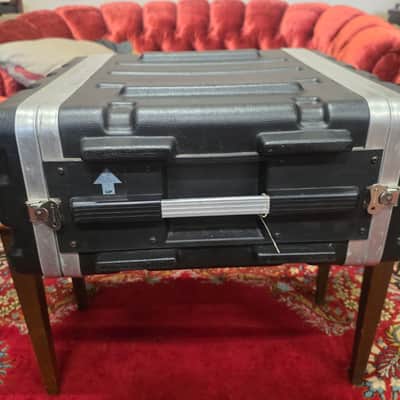 SKB 4u Molded Rack Case image 6