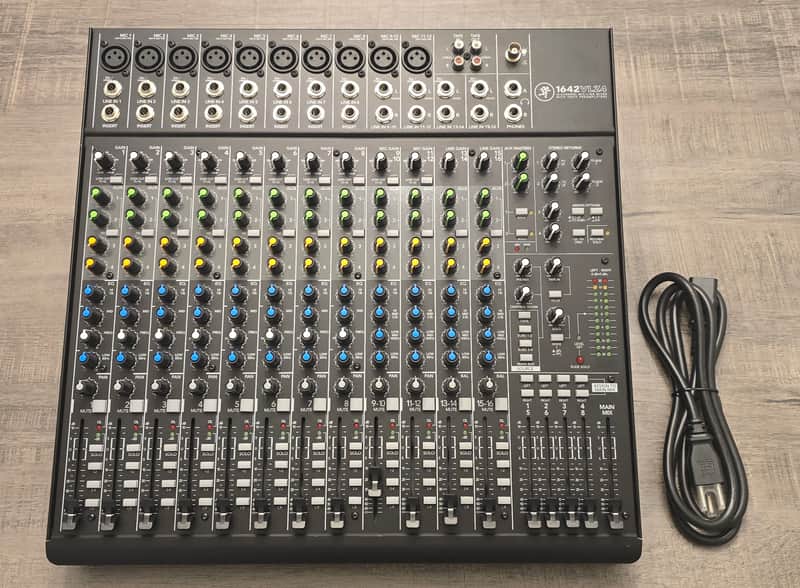 Mackie 1642VLZ4 16-Channel Mic / Line Mixer