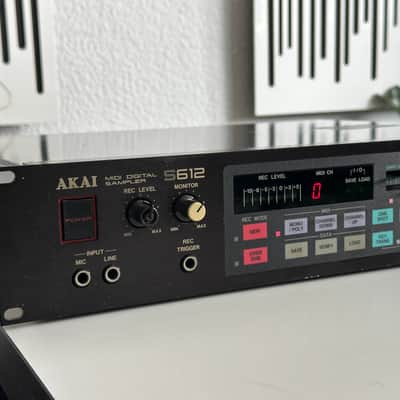 Akai S612 MIDI Digital Sampler 1985 12bit sp1200 lofi analog digital image 3