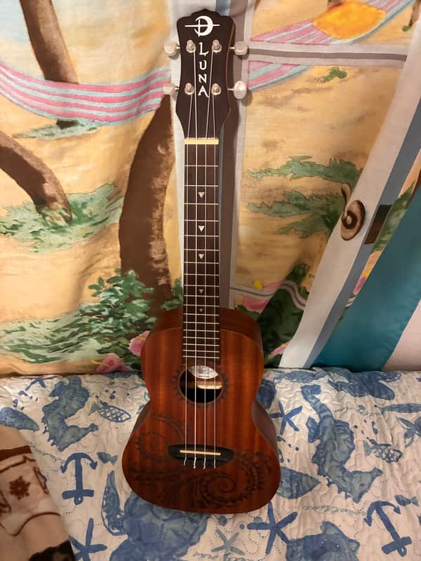Luna Tattoo Concert Ukulele 2010s - Natural